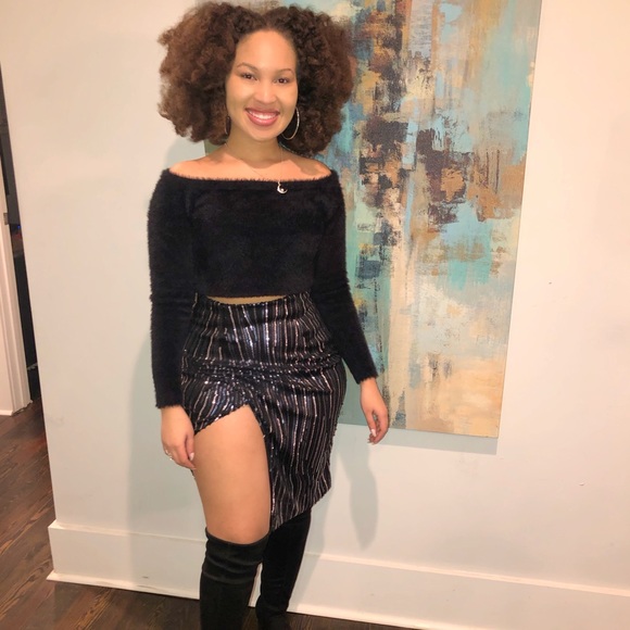 Meet your Posher, Donni 💕 - Picture 11 of 16